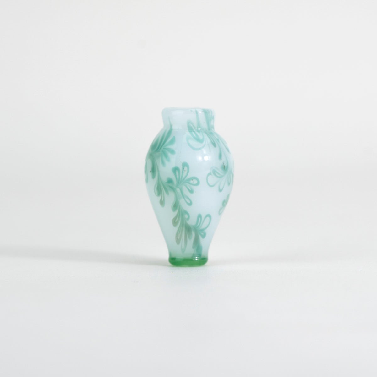 Decorative vase glass design attachment pivot top piece