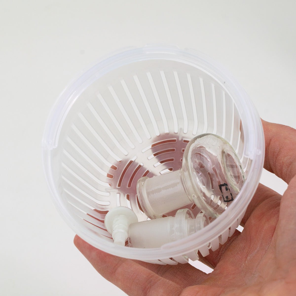 Round mop bucket with strainer insert for glass cleaning