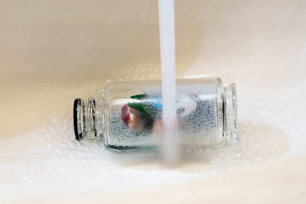 Empire glass fish attachment soaked with water and soap