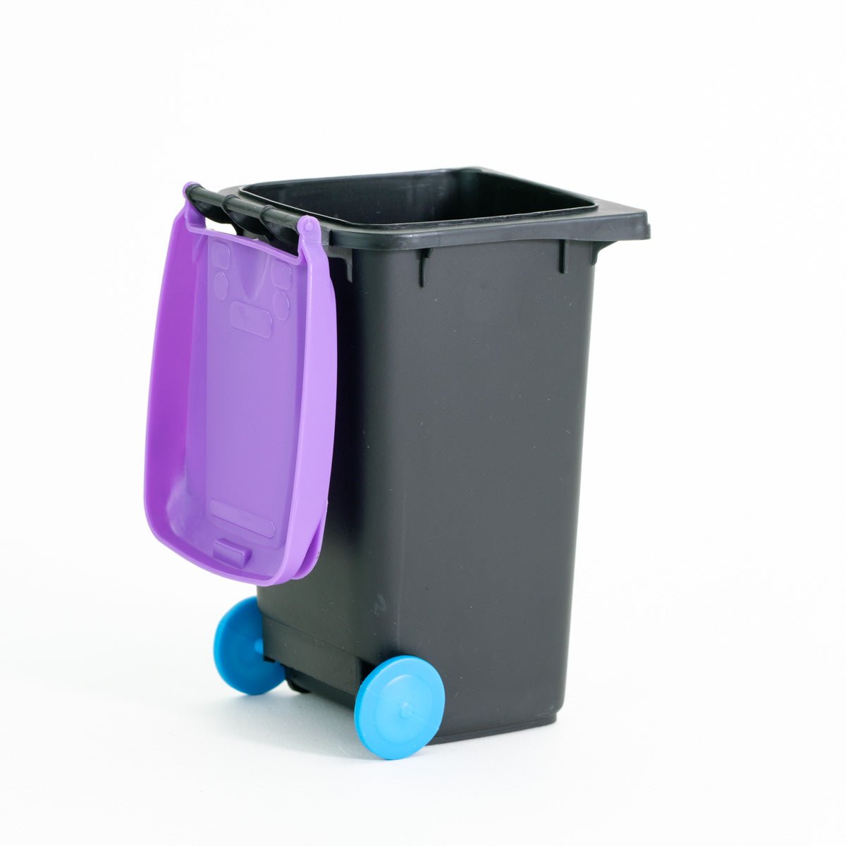Mini trash can designed for used terp swabs