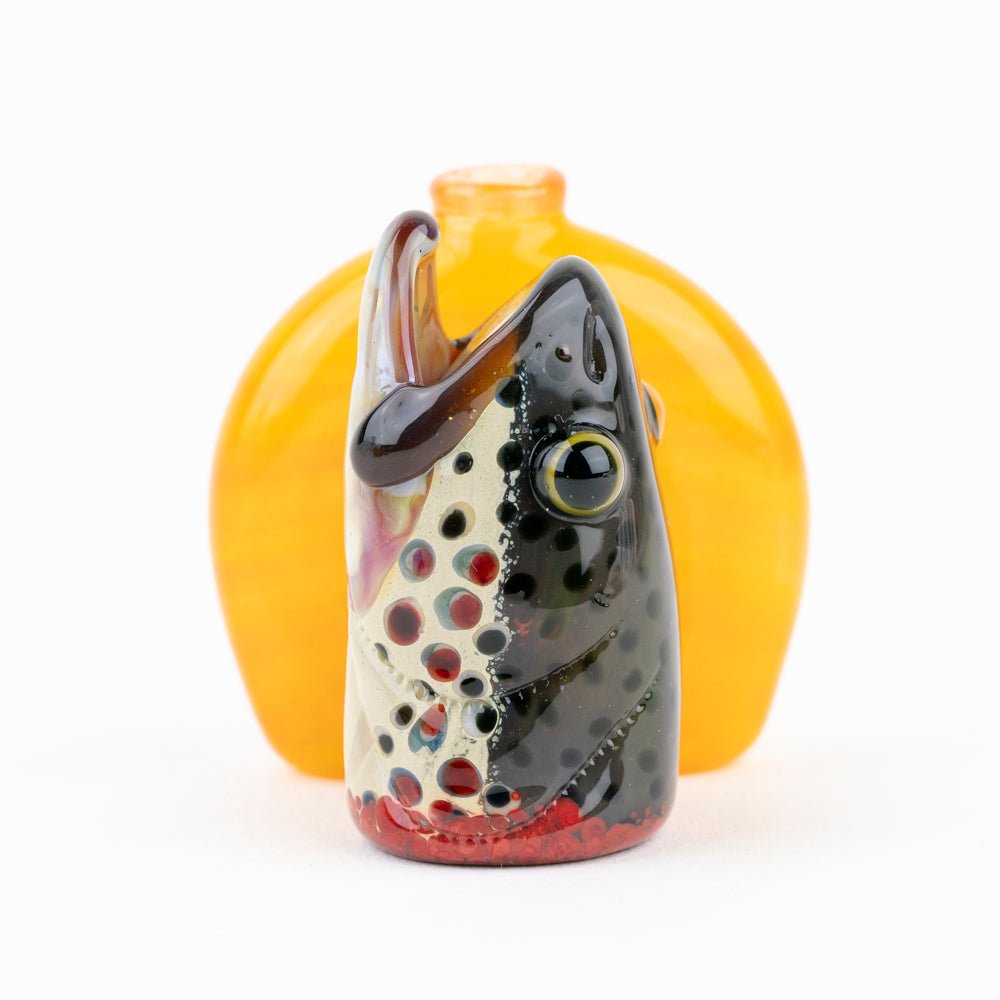 中古 美品 Tappy Shape Glass Fish 5'6 茶 Trapper Studio Sunrise Bass Fish Head Chillum | Empire Smokes